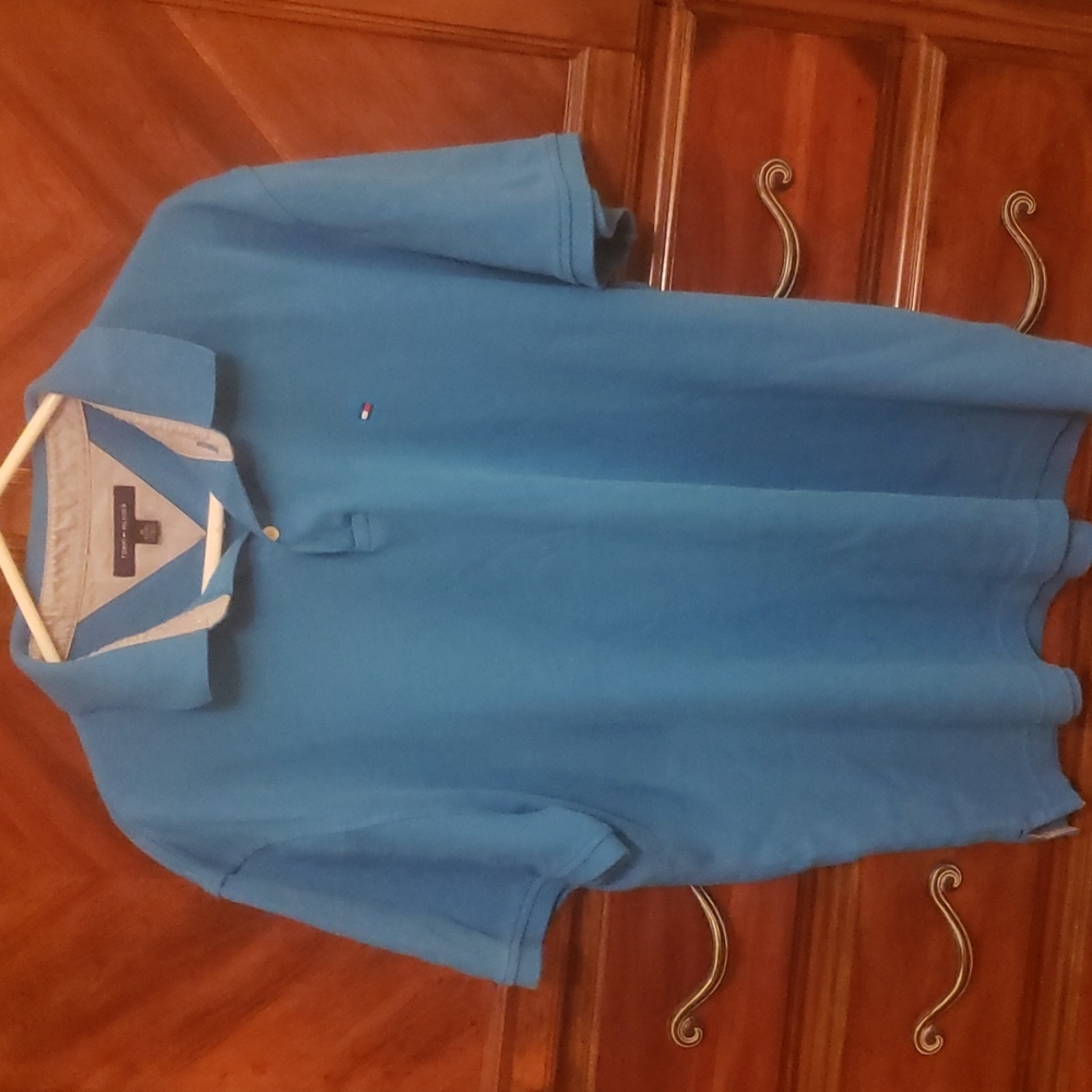 Tommy Hilfiger 2 button tshirt